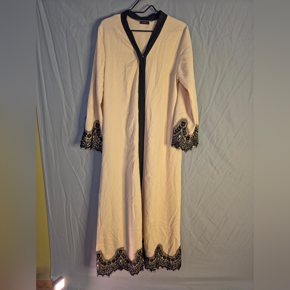 Abaya's Lot Of 12
